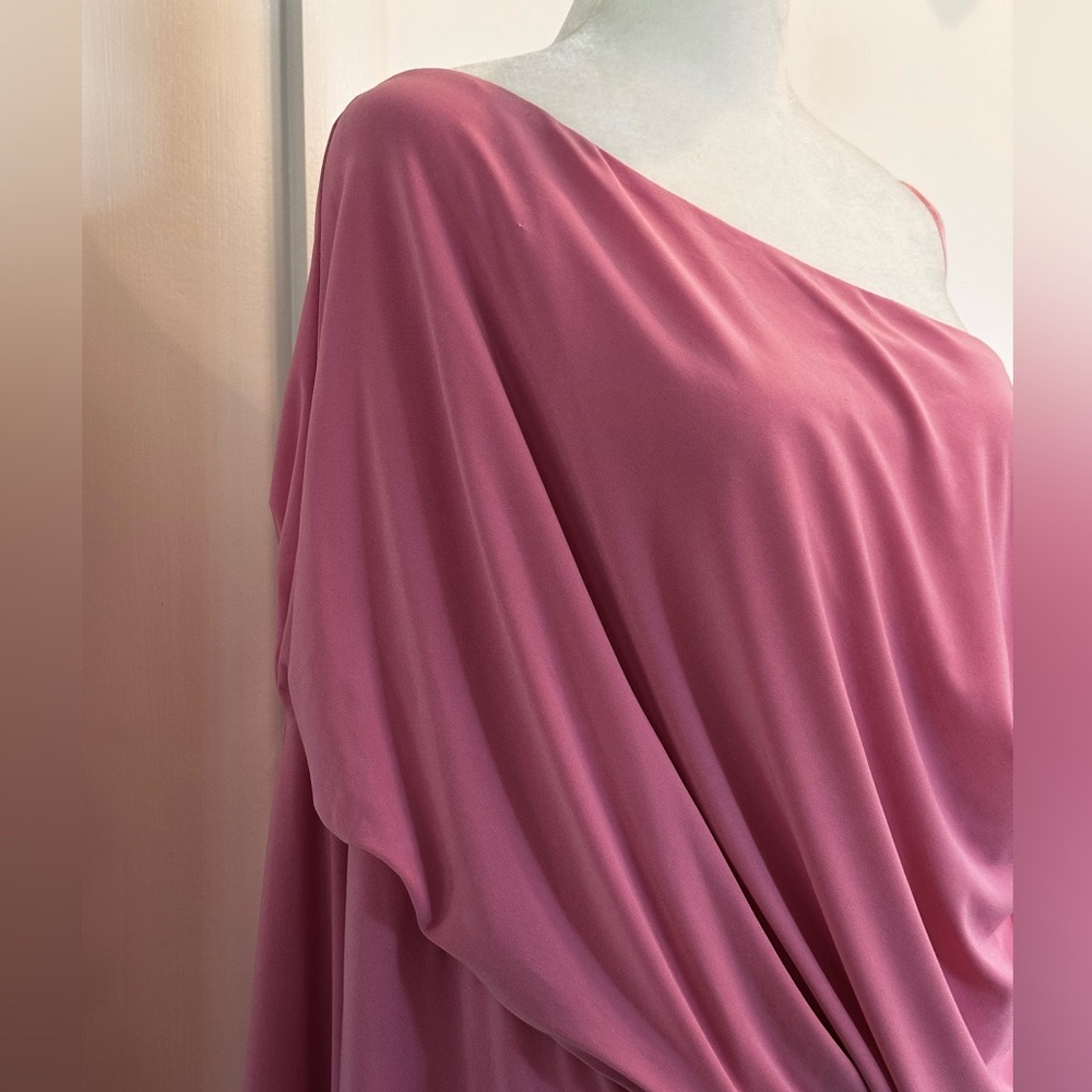 Jessica Simpson One Shoulder Dress in Vibrant Pink - Picture 2 of 8